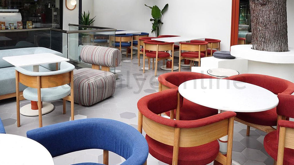 5 Ways to Improve Your Cafe with Customized Chairs and Tables