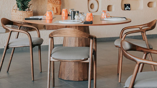 5 Ways to Improve Your Cafe with Customized Chairs and Tables