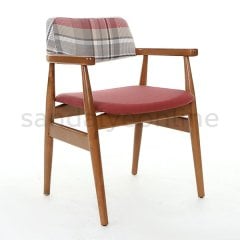 Alcazar Chair